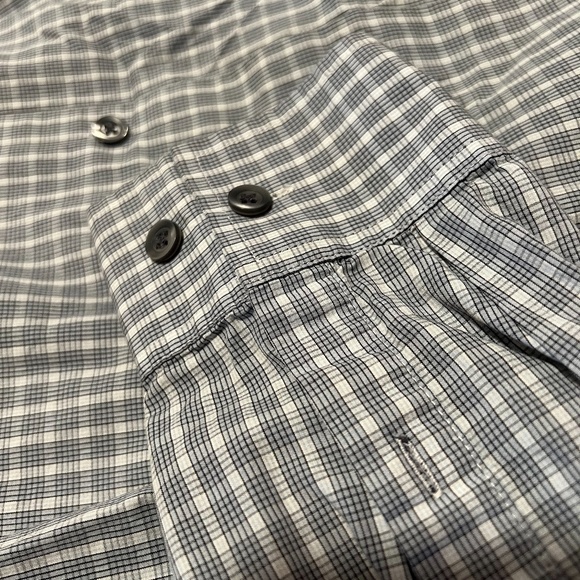 Designer Men's Dress Shirt from Theory Sylvain Checked button down - Picture 5 of 10